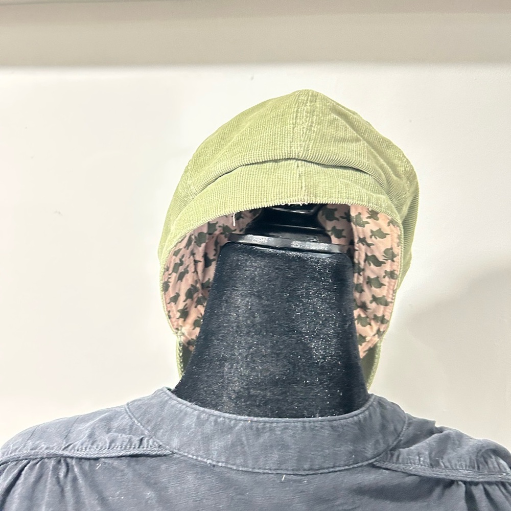 3/$20 H&M Green Corduroy Cap - Picture 2 of 4
